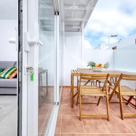 Apartament Puerto Perla 3 - 100m To The By Lanzarote Puerto del Carmen (Lanzarote)